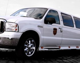 Ford Limo in Budapest I Stag’s Emporium